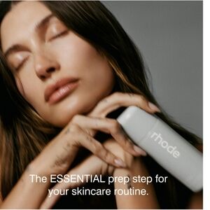 NIB Rhode Glazing Milk Ceramide Facial Essence 65ml
